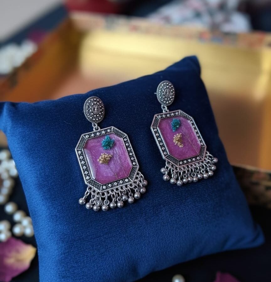 Handmade Queen Anne’s Breath Resin Square Vintage Earrings – 2 Layer Silver Floral Statement Jewelry (Purple Base)